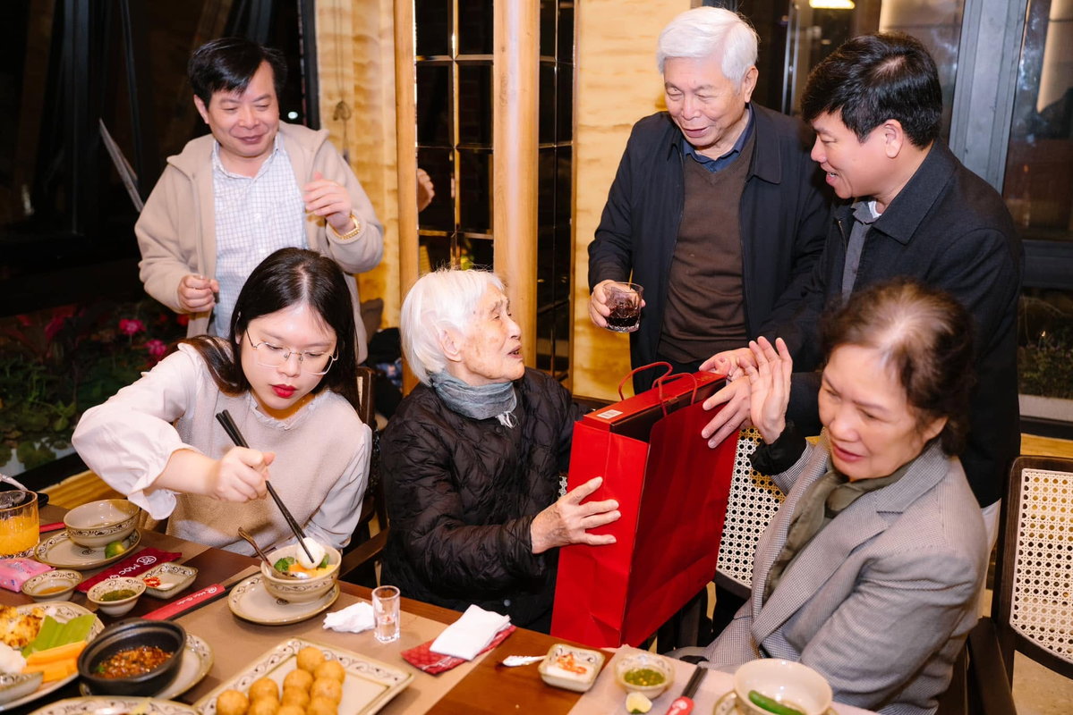 Nội thất gỗ tự nhiên