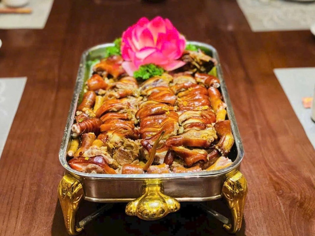 Không gian ngoài trời